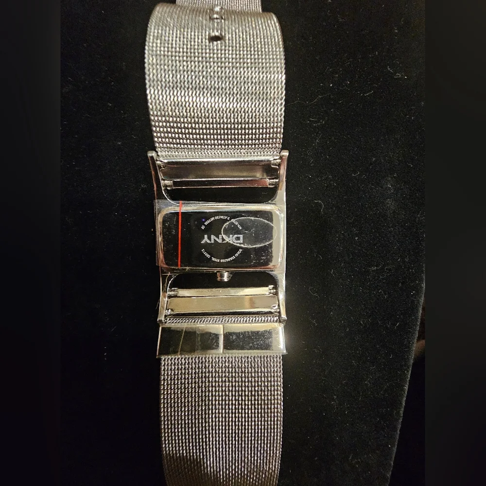 Dkny Silver Wrist Watch
